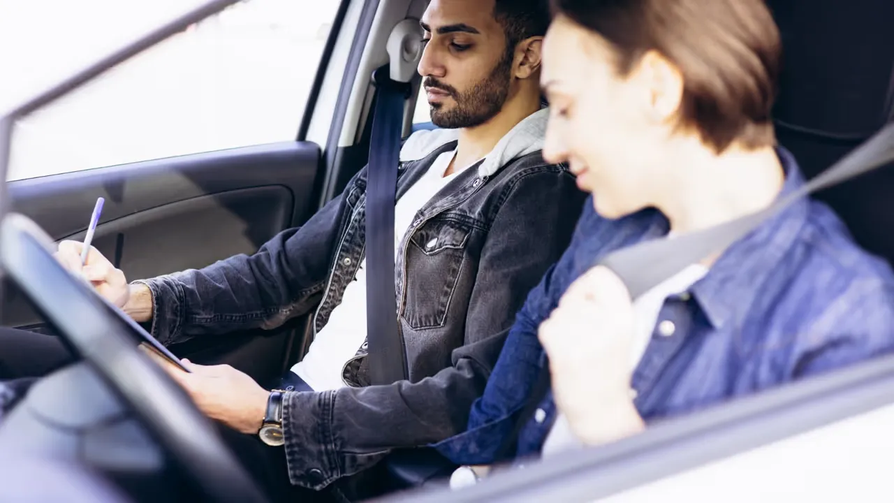 Så funkar tekniken bakom din körkortsresa